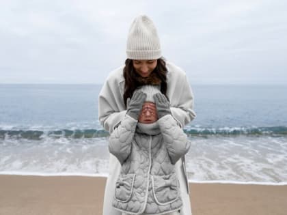 Туристы в шоке от погоды в Краснодарском крае: ветер сбивает с ног
