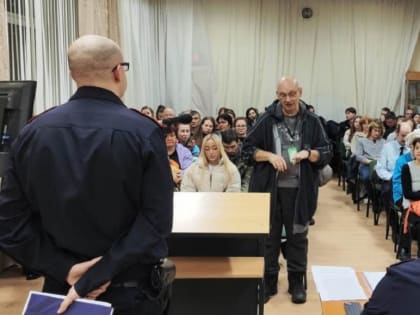 Общественники приняли участие в отчетах участковых уполномоченных полиции перед населением в г.о. Королёв