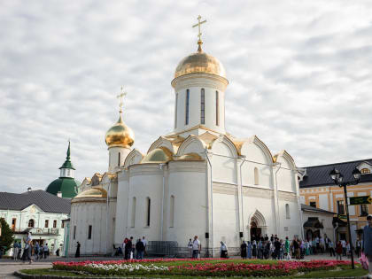 В праздник Святой Троицы ректор сослужил Святейшему Патриарху Кириллу за богослужениями в Троице-Сергиевой лавре