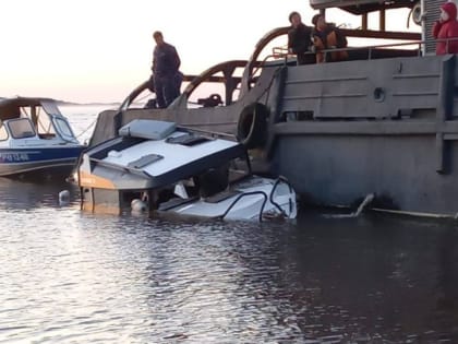 Столкновение катера и баржи в Чувашии переросло в уголовное дело