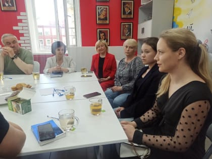 Светлана Аргунова посетила новое молодежное пространство в Центральной библиотеке Павловского Посада