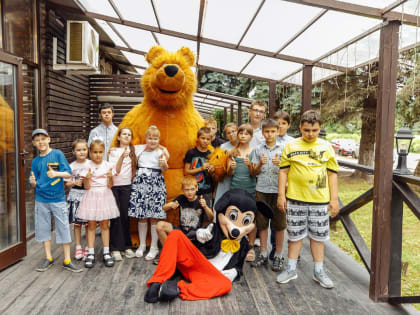 «Ура, каникулы!» – яркий праздник для особенных детей из Центра семьи и детского развития «Солнечный»