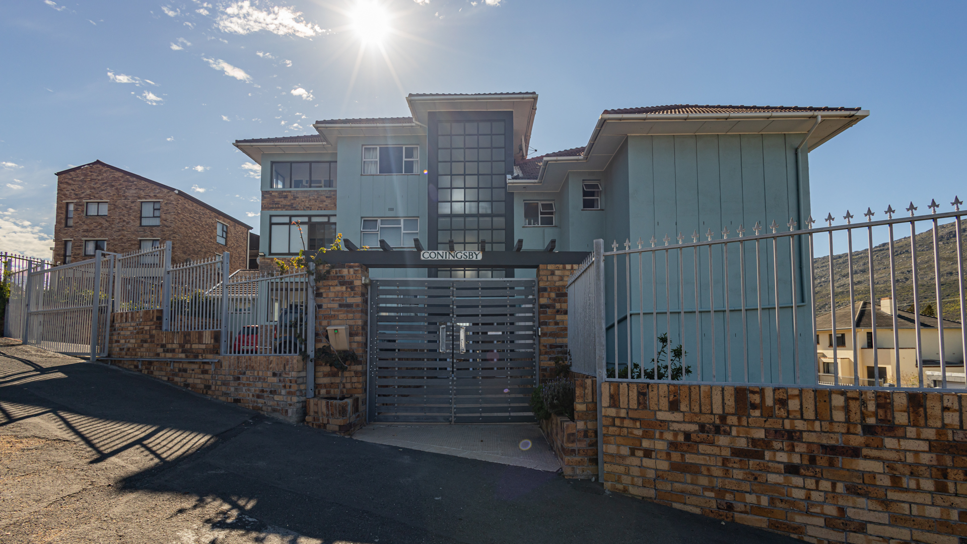 Lock up and go 2 Bed apartment in the heart of Fish Hoek