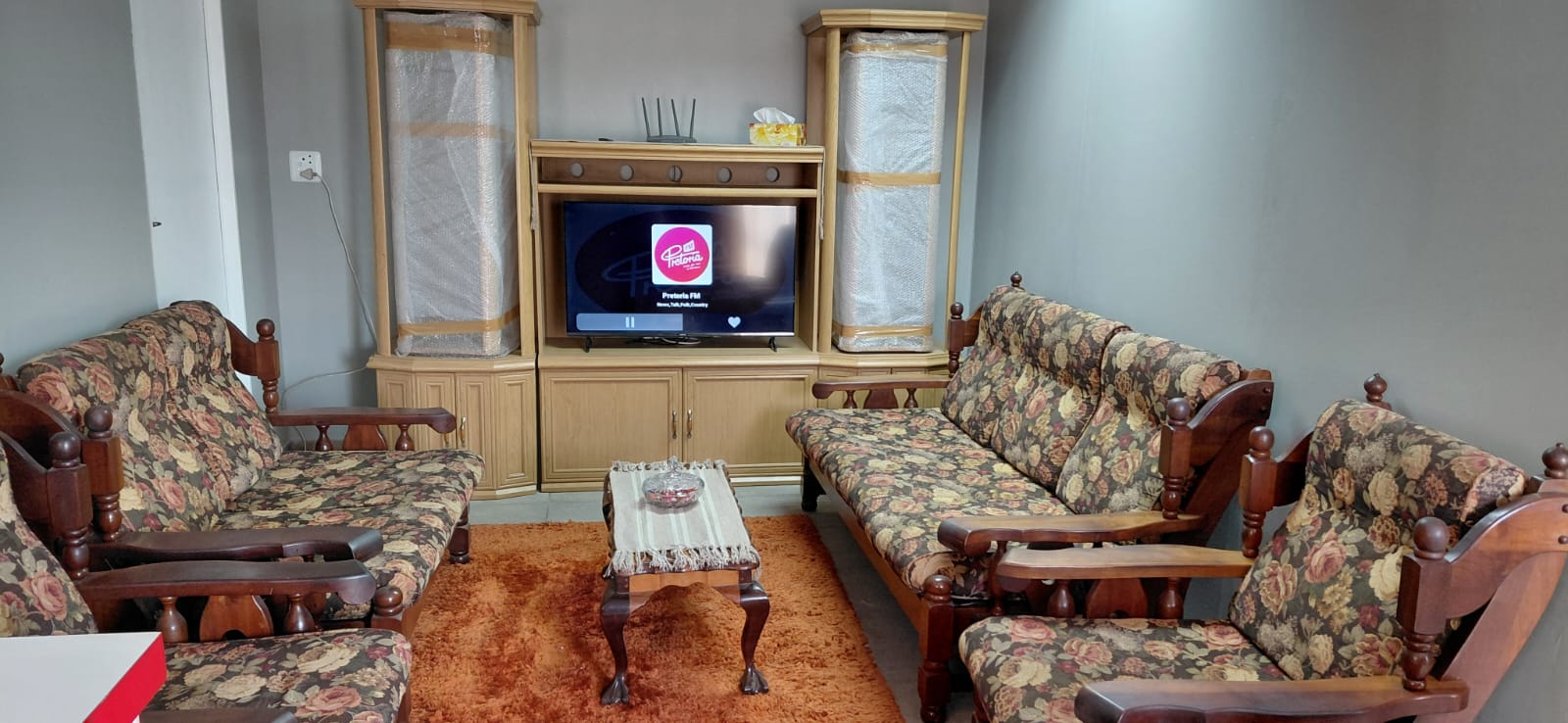 Spacious 1-Bedroom Garden Flat To Let