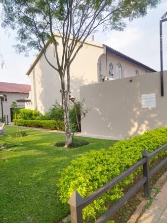 2 Bedroom Duplex highly secure and family friendly quiet area in Kilner Park