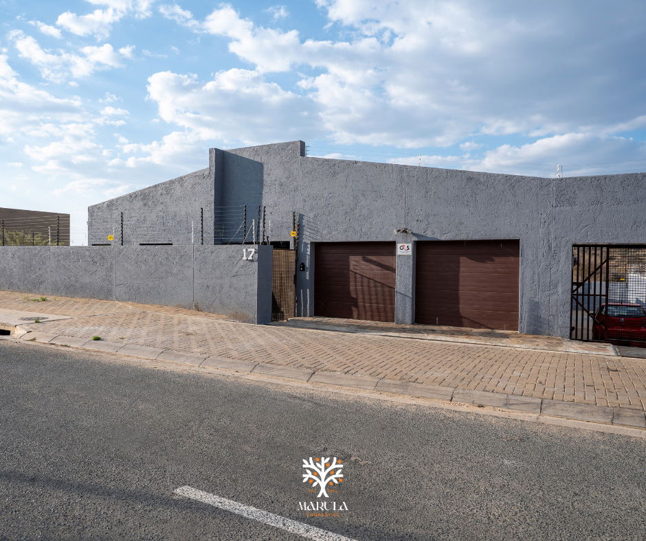 Family Home For Sale in Kleine Kuppe