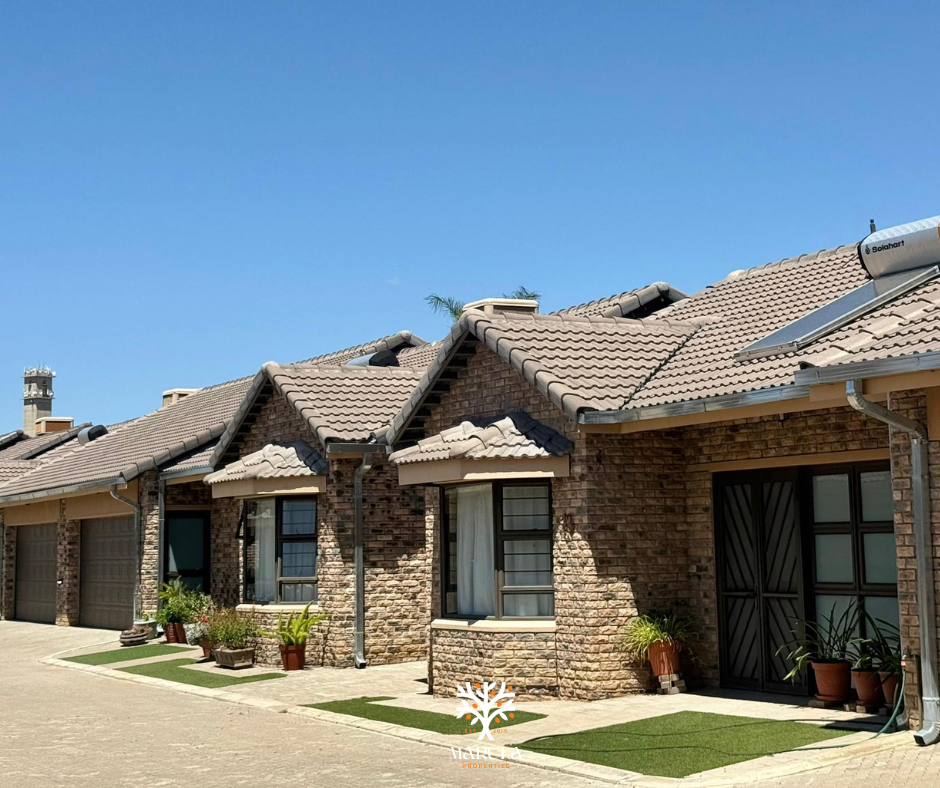 Sectional Unit For Sale in Okahandja