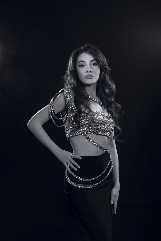 Glamour Frauenportrait in Schwarzweiss