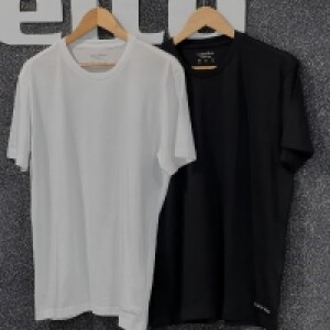 Kit com 2 Camisetas Crew-neck