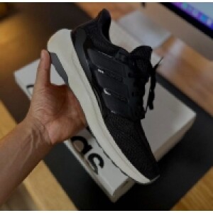 Tênis Adidas Ultimashow 2.0 (34