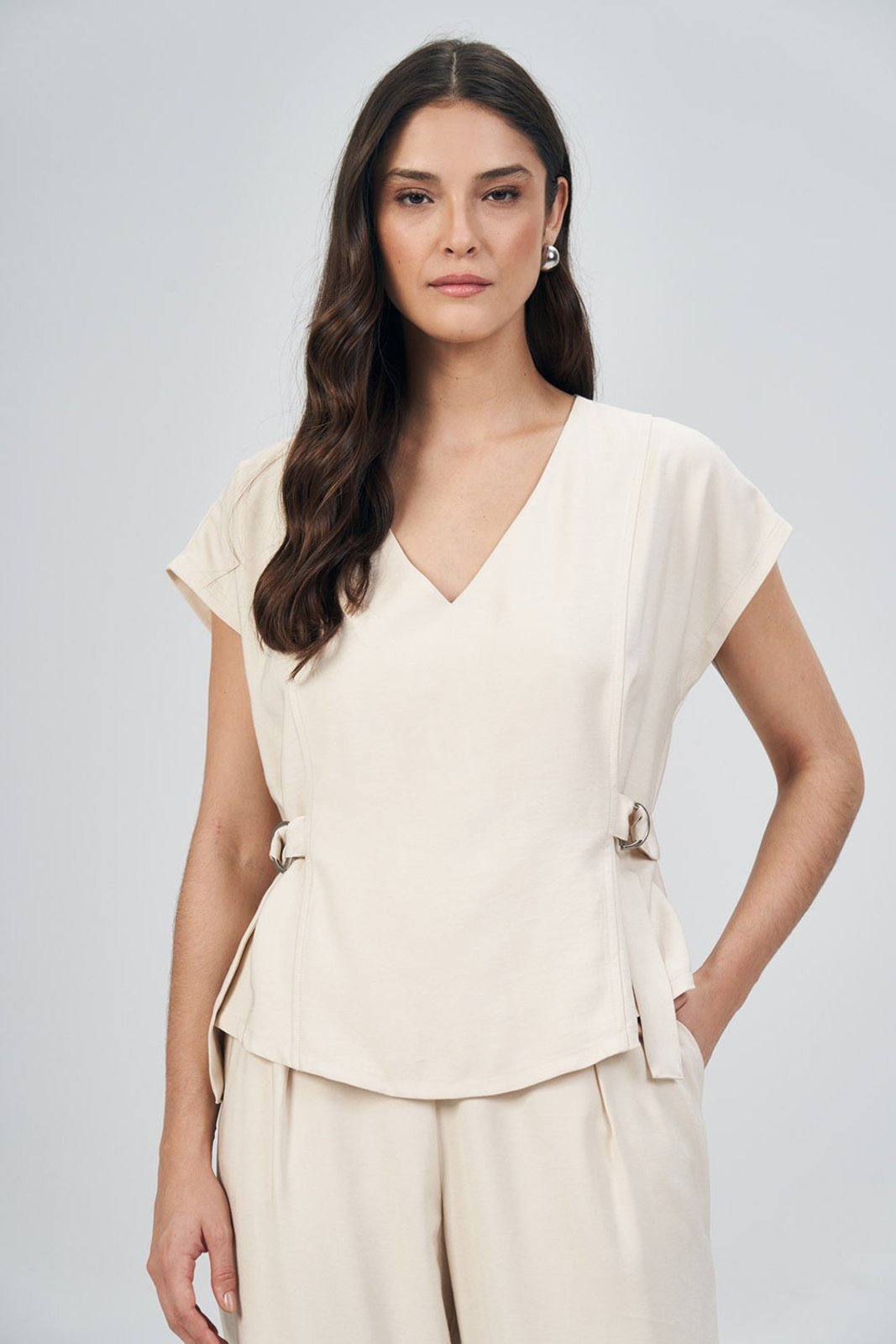 Blusa Detalhe Argola Feminina Acostamento