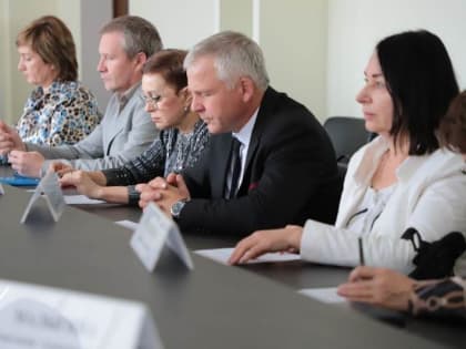 В Пятигорске обсудили вопросы интеграции детей и взрослых с ОВЗ в социальную среду