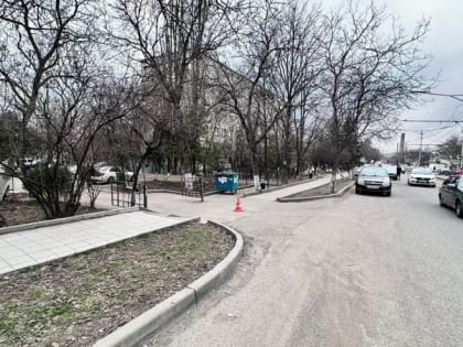 Невнимательная автомобилистка на Mercedes сбила пенсионерку в Пятигорске