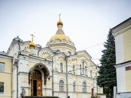 Митрополит Кирилл совершил Божественную литургию в Андреевском соборе Ставрополя