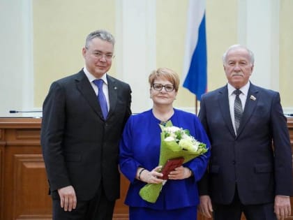 Орден Дружбы и медаль ордена «Родительская слава»: губернатор Ставрополья  Владимир Владимиров вручил пятигорчанам государственные награды