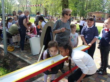 В селе Кочубеевском прошёл традиционный детский пасхальный фестиваль