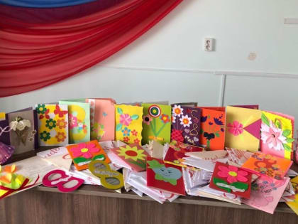 Дети из Невинномысска написали поздравительные письма женщинам – участницам СВО