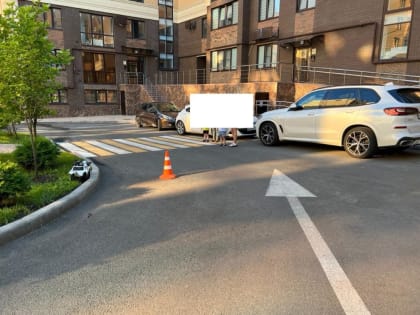 Двухлетний ребёнок попал под колёса автомобиля в Ставрополе