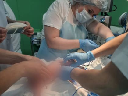 Врачи ставропольского роддома провели операцию недоношенному новорождённому