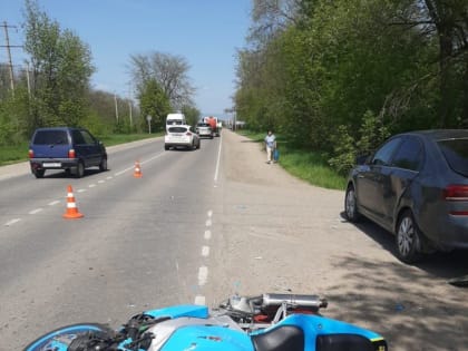 Лишённый прав мотоциклист пострадал в ДТП в Кочубеевском округе