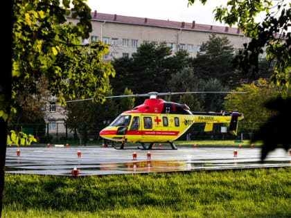 Пациента с панкреатитом доставили медицинским вертолётом в Ставрополь