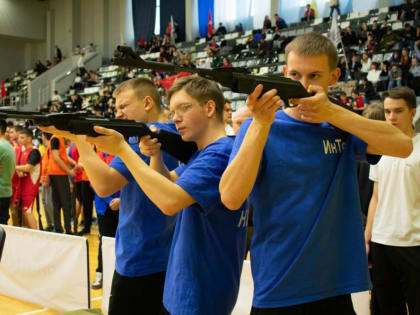 А НУ-КА,ПАРНИ