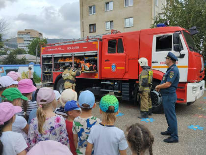 Практическая тренировка по эвакуации в детском саду Кисловодска