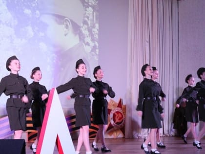 С праздником 9 Мая грачевцев поздравили творческие коллективы