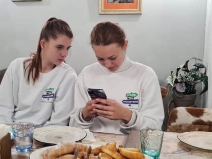 Участники туристического слета «Маёвка» обсудили развитие городской среды за деловым завтраком в Академической галерее