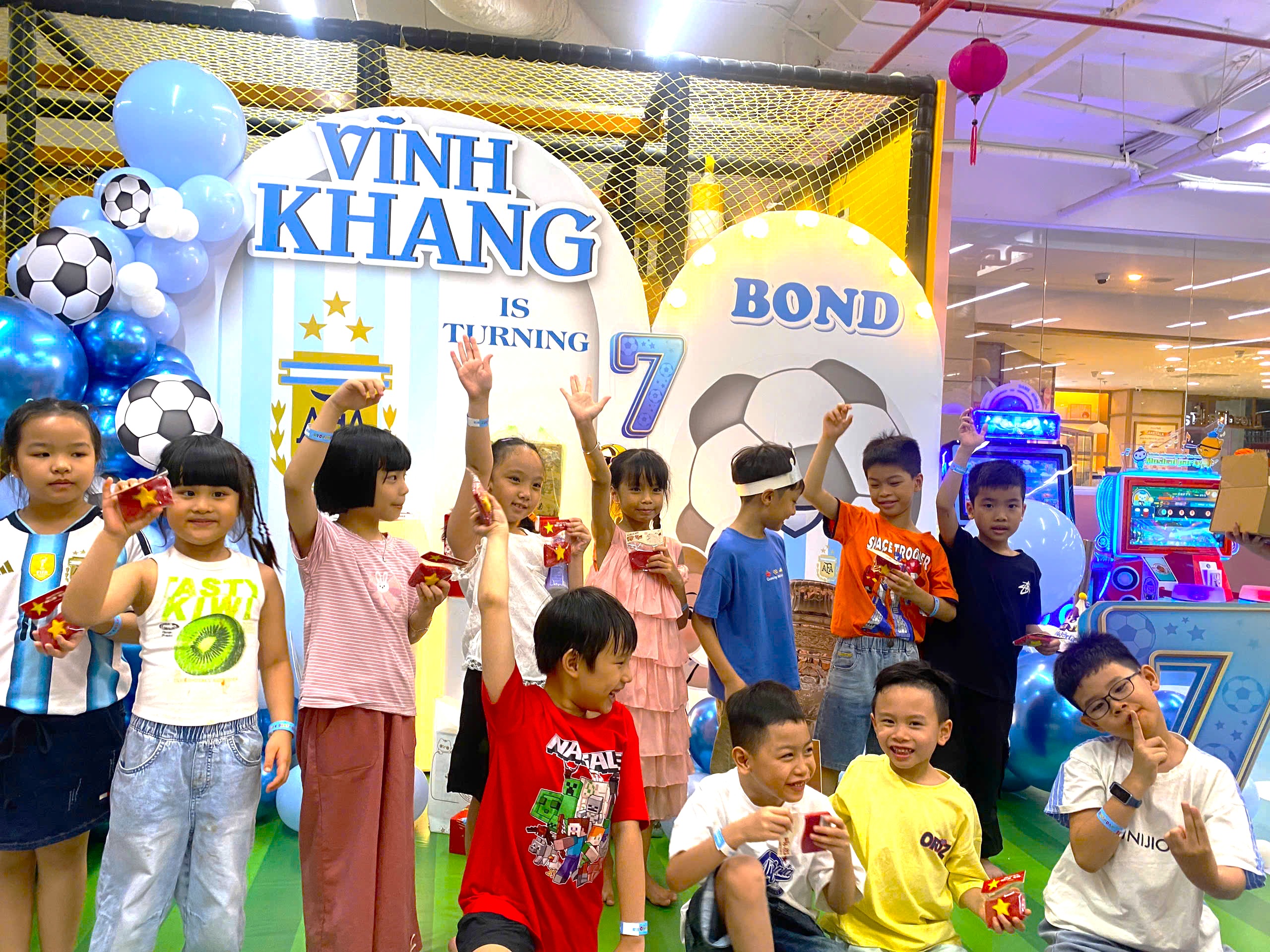 Tiệc sinh nhật bé Vĩnh Khang 7 tuổi