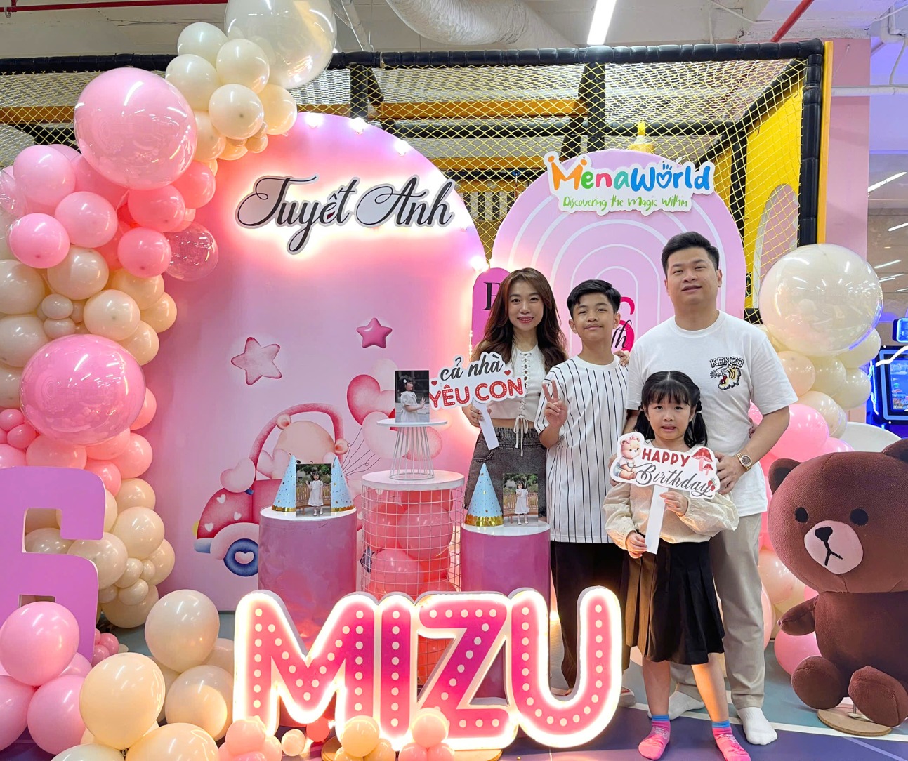 Sinh nhật bé Mizu Tuyết Anh bên gia đình
