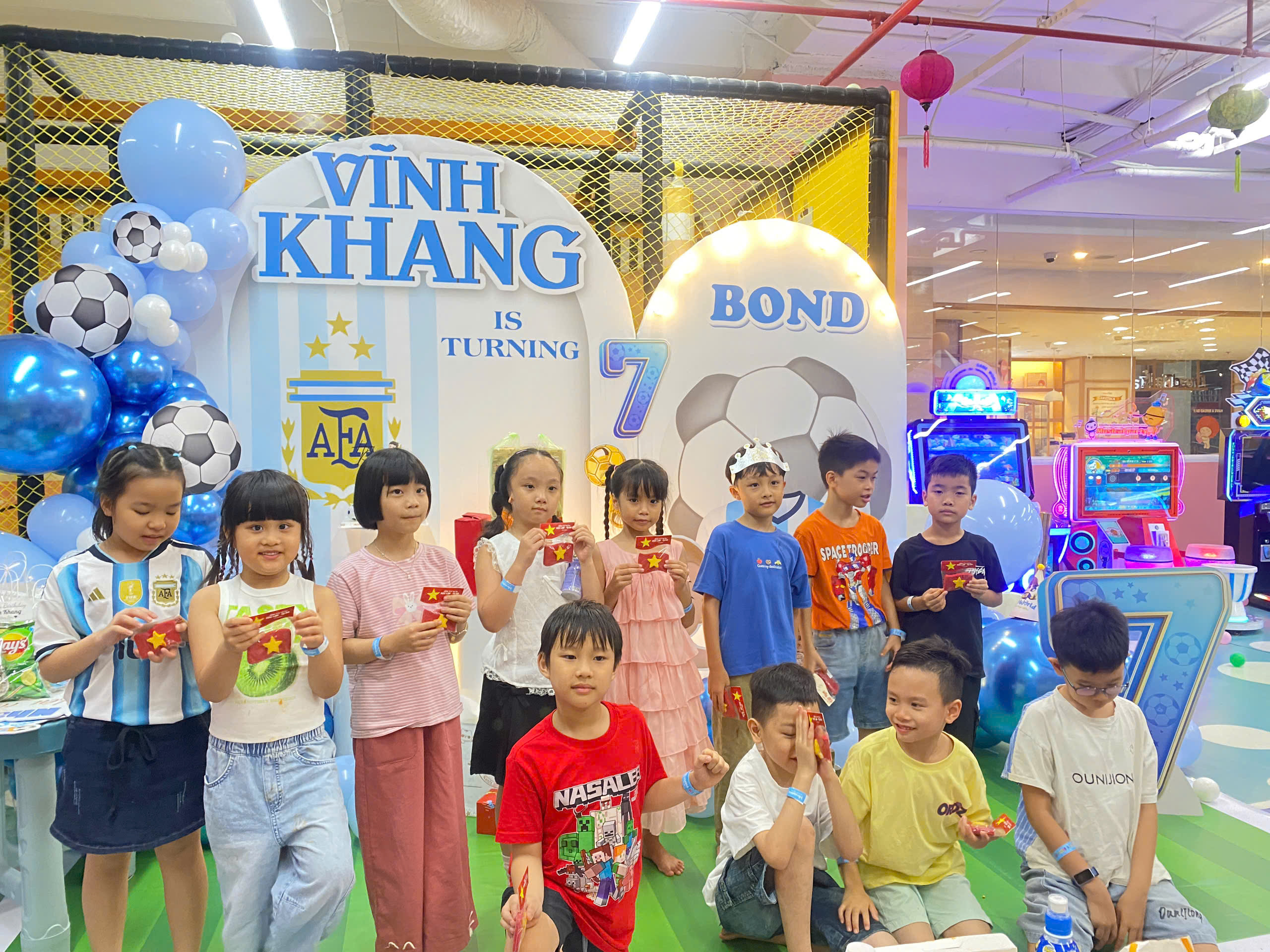 PHIÊU LƯU KỲ THÚ — ảnh 1