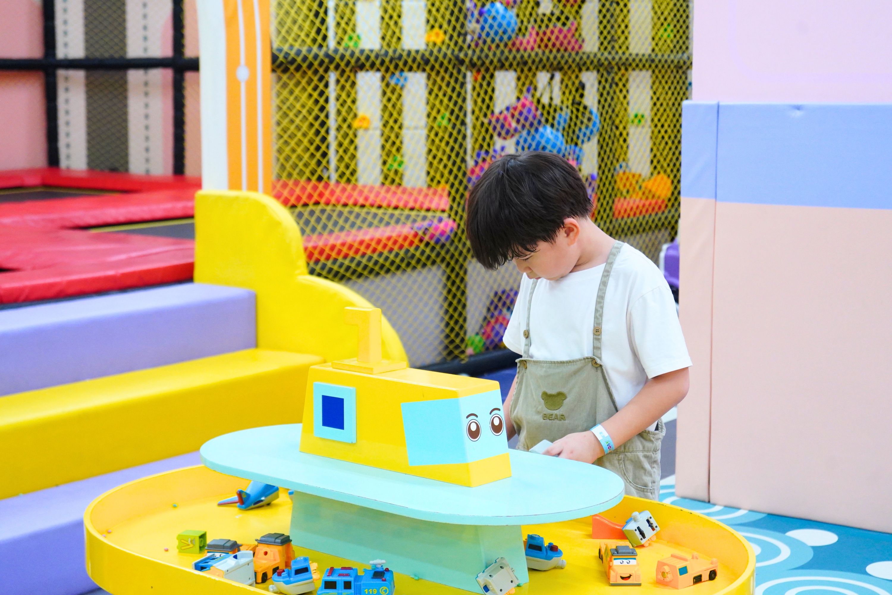 LEGO Build Zone