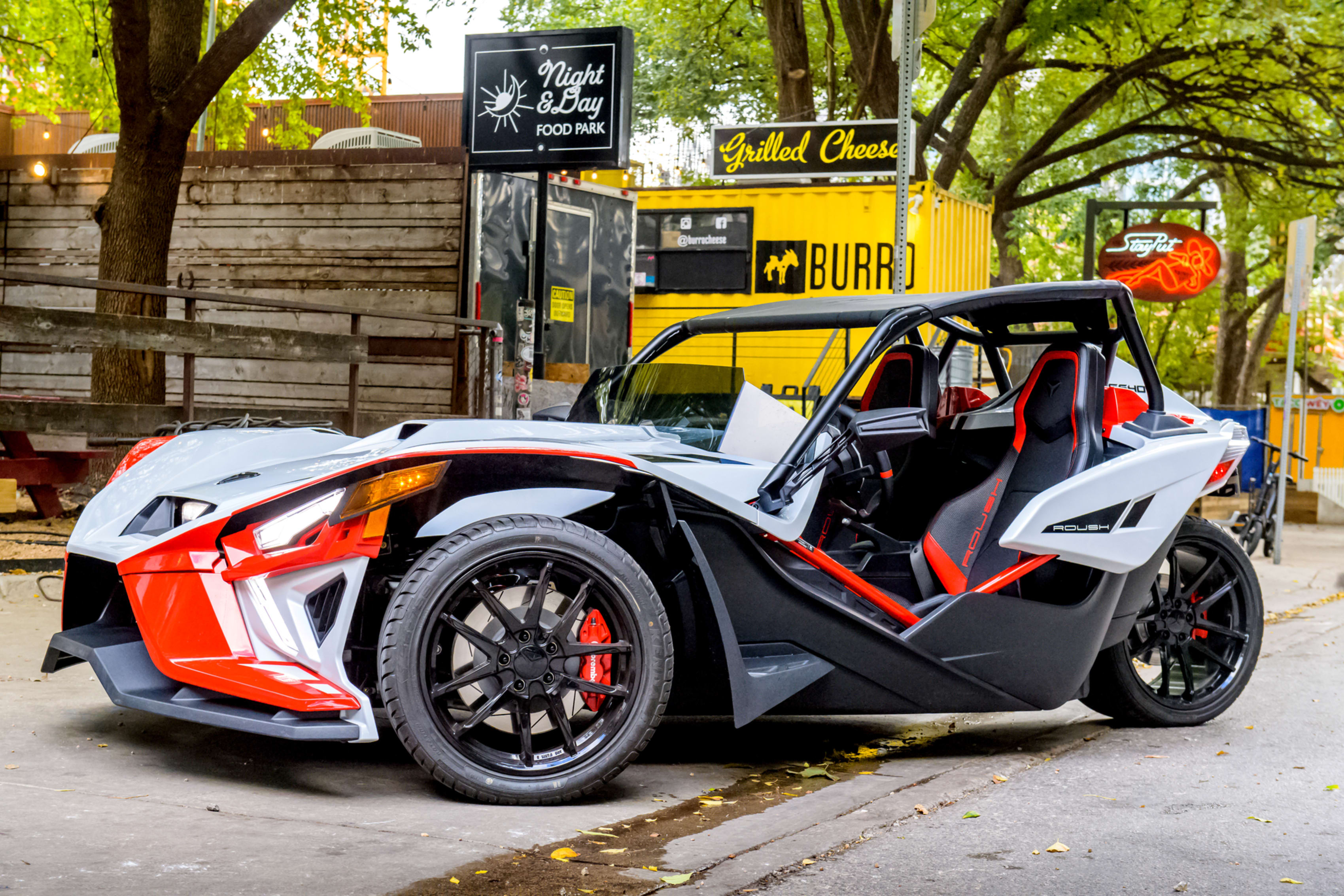 Polaris slingshot website deals