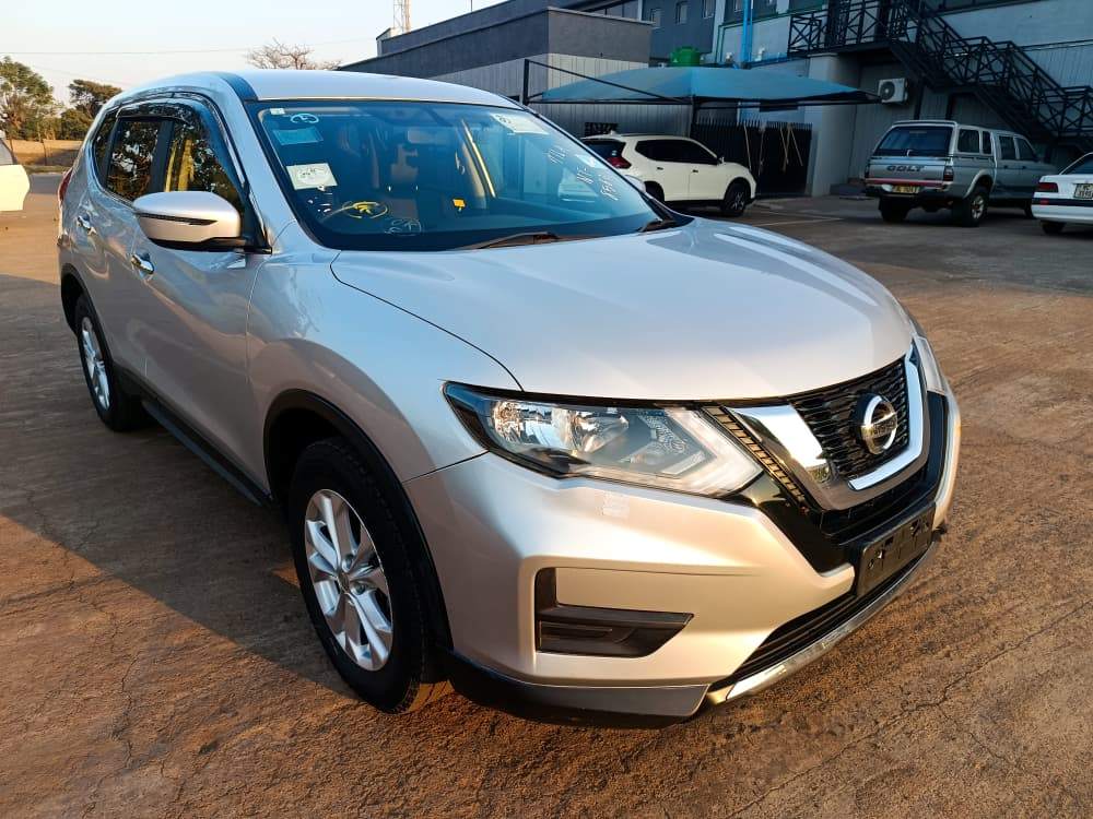 2020 NISSAN X-TRAIL