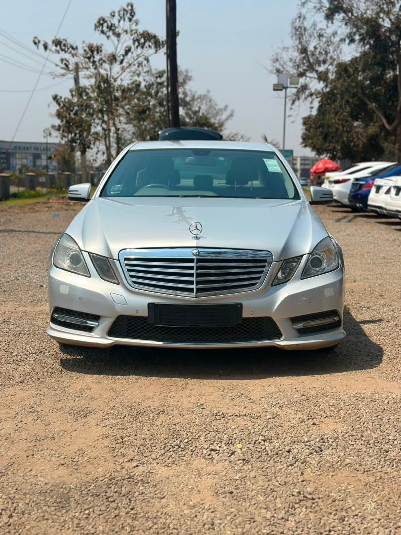 2016 Mercedes-Benz E200