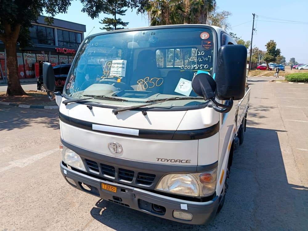 2007  2 Ton Toyota Toyoace