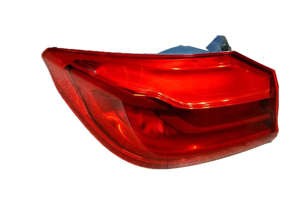 Baklykt venstre hvit