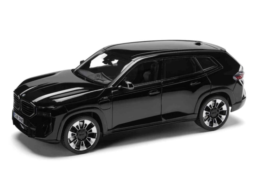BMW XM 1:18