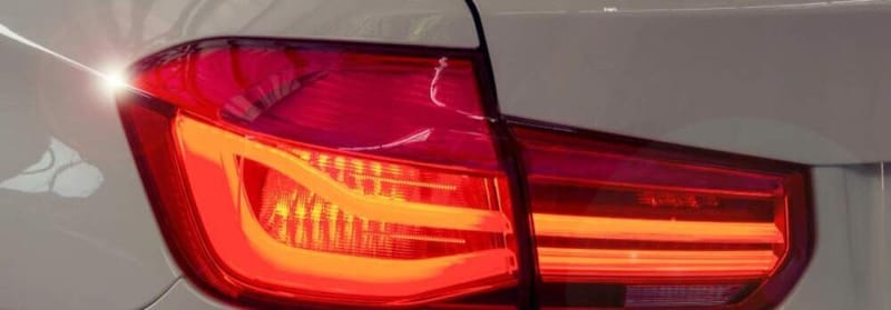 Hvordan bytte lyspære på bilen