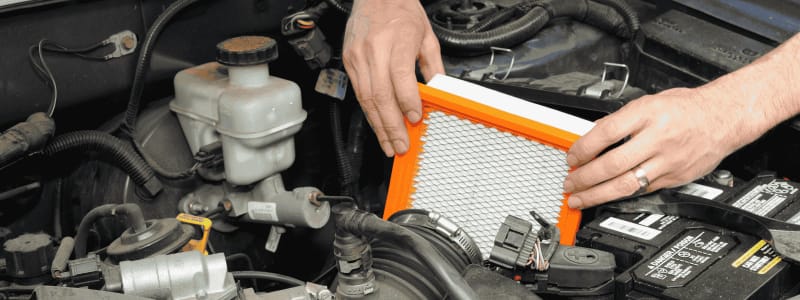 Slik bytter du luftfilter på BMW, raskt og enkelt 