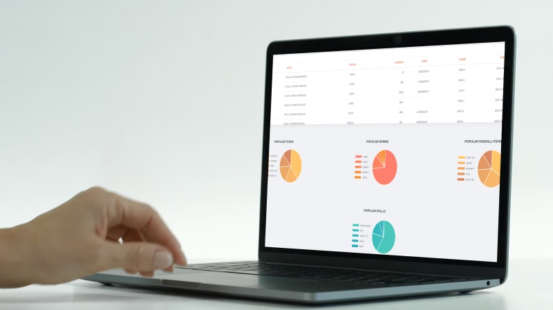 Event access control dashboard — real-time monitoring of crowd flow and gate activity