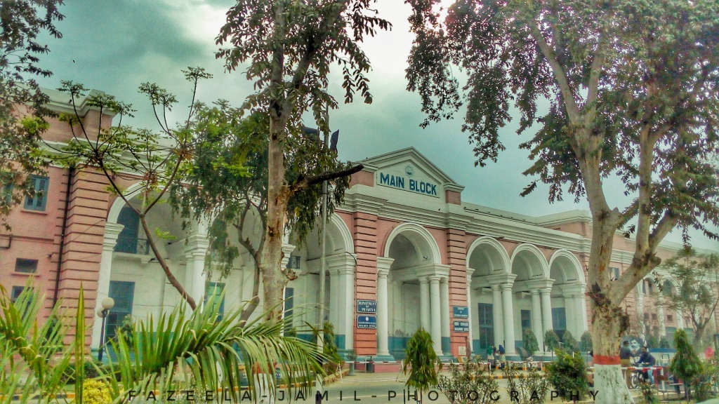 University of Engineering and Technology (UET) Campus