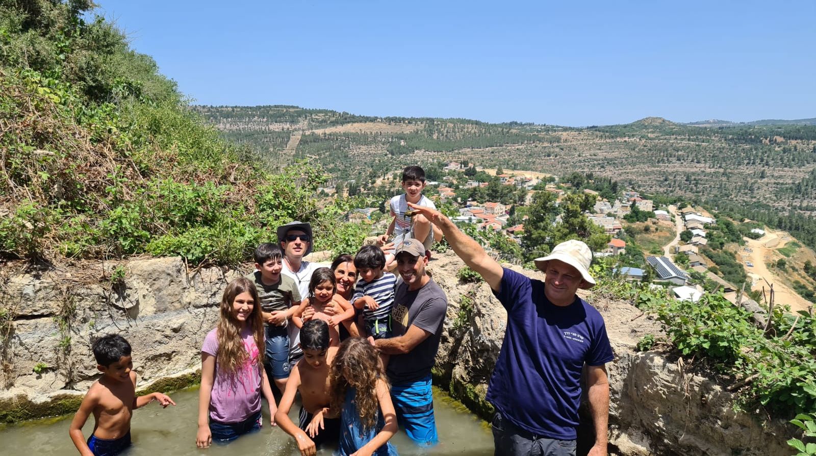 טיול בשביל המעיינות: רכס לבן בירושלים