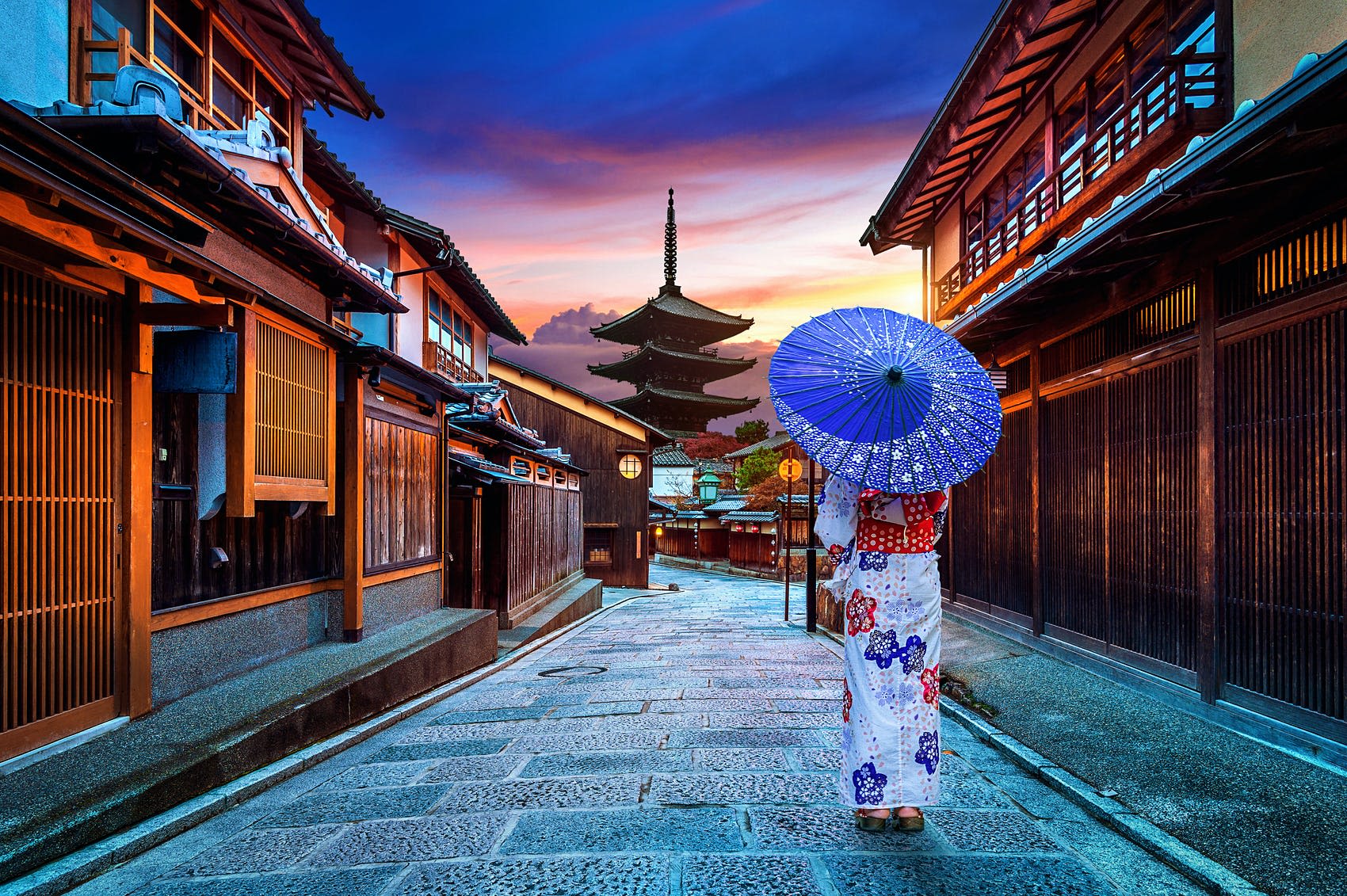 חוזרים ליפן: הסיפורים המרתקים של יפן