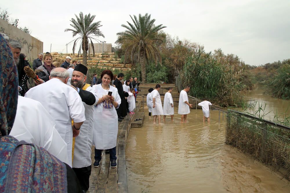 לרגל חג האפיפניה: טיול בנהר הירדן ואיזור ים המלח