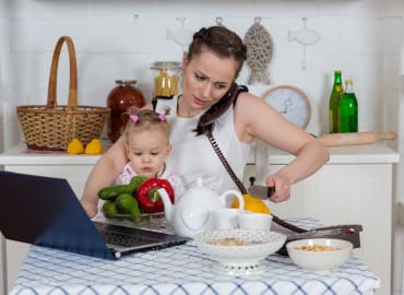 מיקי אקשטיין - על קריירה ומשפחה