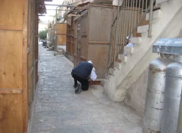סוכות בסמטאות סיור חווייתי בנחלאות ובשכונות החרדיות 