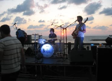 הופעות חיות-כניסה חופשית!