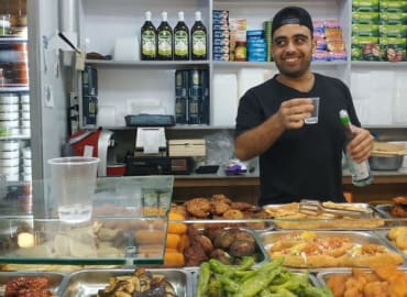 טעם מקומי: סיור קולטורה וטעימות מפתיעות בשוק נתניה